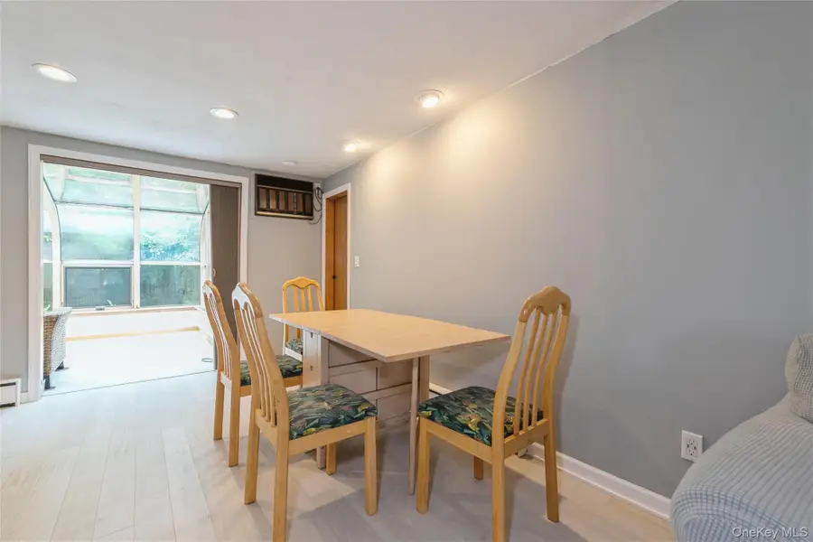 28 Campus Lane, Ronkonkoma, NY 11779 - #2