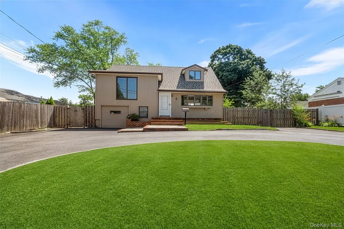 4 Sibley Place, Huntington Station, NY 11746 - #1