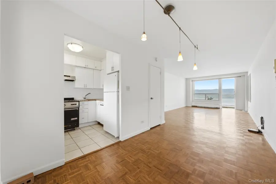 2575 Palisade Avenue #11J, Bronx, NY 10463 - #3