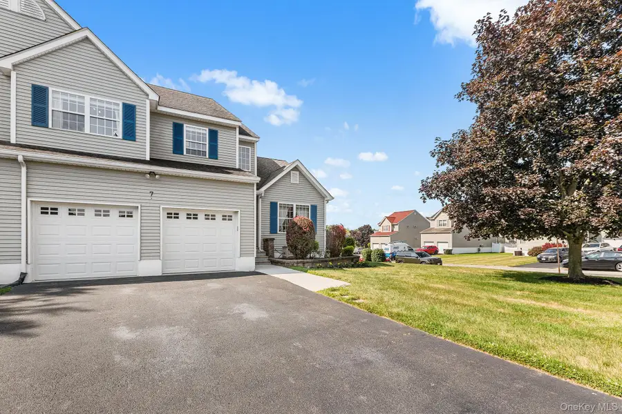 7 Woodfield Drive, Washingtonville, NY 10992 - #2