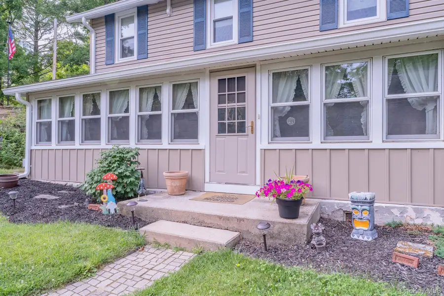 542 Blue Mountain Road, Saugerties, NY 12477 - #2