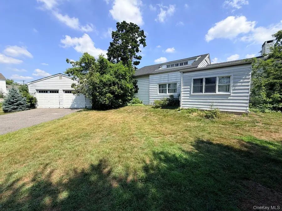 126 Eaton Lane, West Islip, NY 11795 - #2