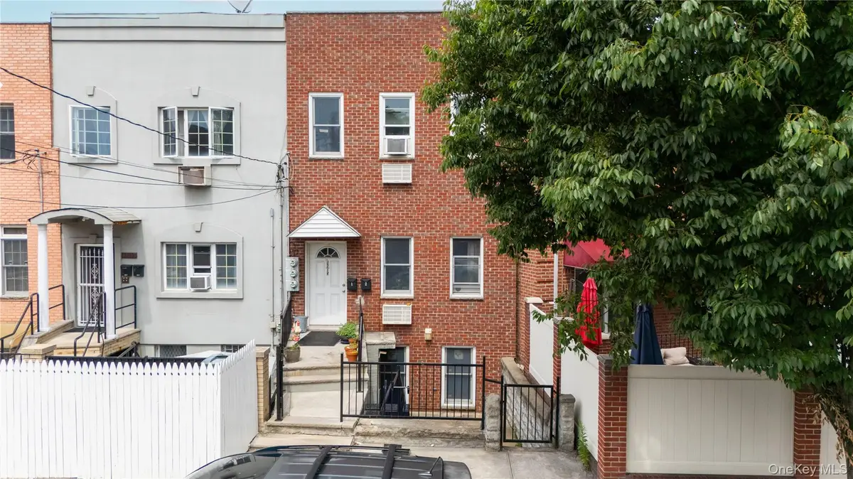 46-15 30th Road, Astoria, NY 11103 - #1
