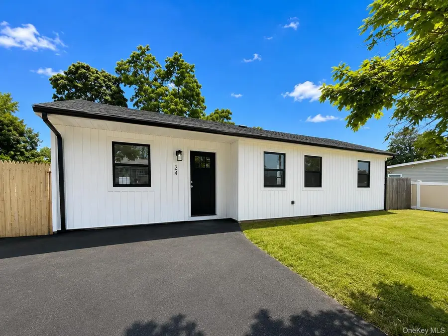 24 E Cherry Street, Central Islip, NY 11722 - #2