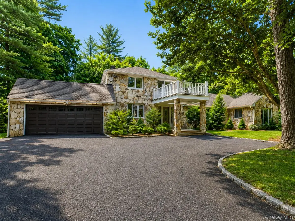 32 Valley Road, Old Westbury, NY 11568 - #1