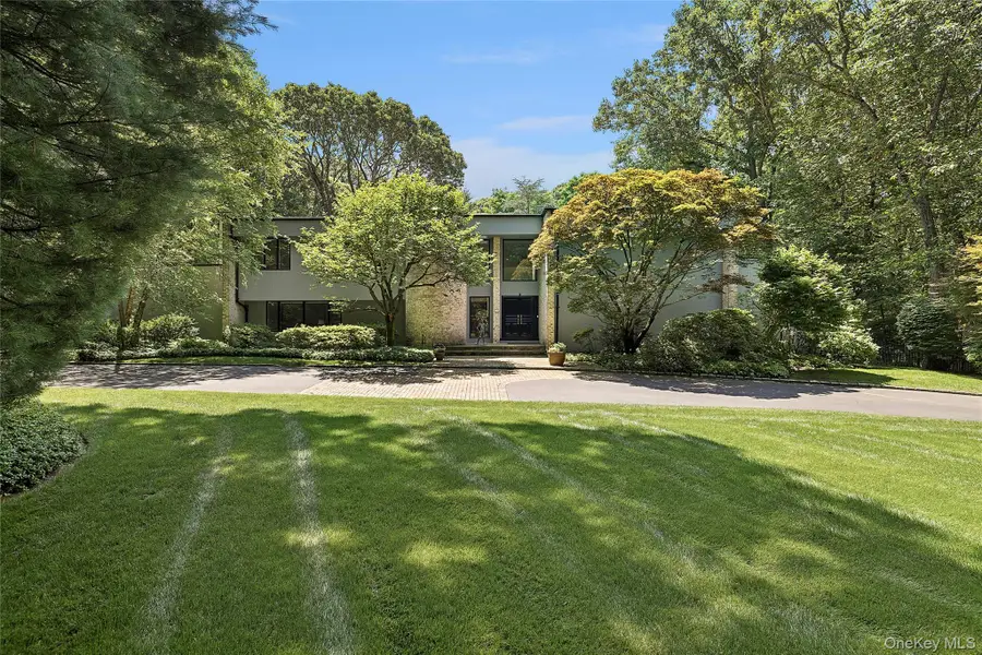 17 Danton Lane N, Locust Valley, NY 11560 - #2