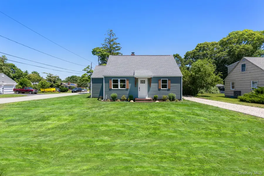 90 Sunrise Avenue, Riverhead, NY 11901 - #2