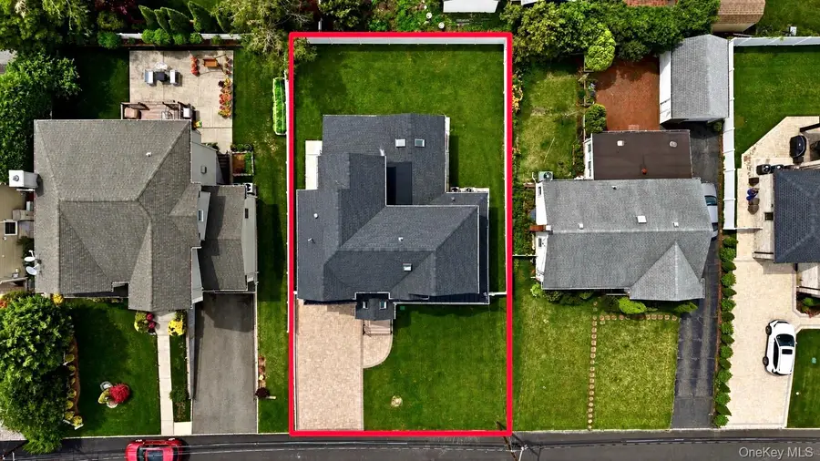 37 Beverly Drive, Albertson, NY 11507 - #3