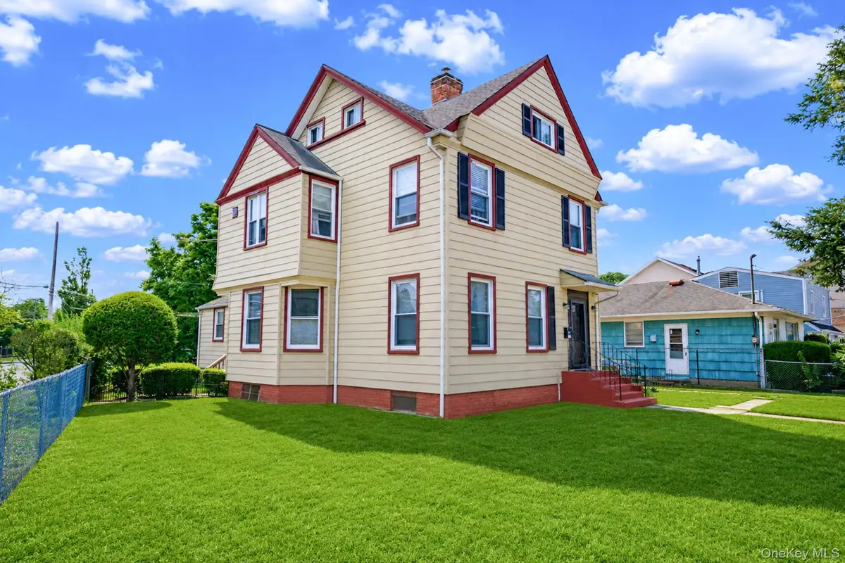 12-52 Bay Park Place, Far Rockaway, NY 11691 - #1