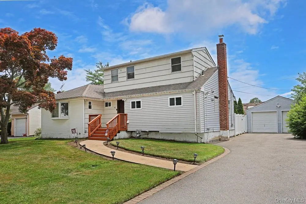 41 Cambria Road, Syosset, NY 11791 - #1