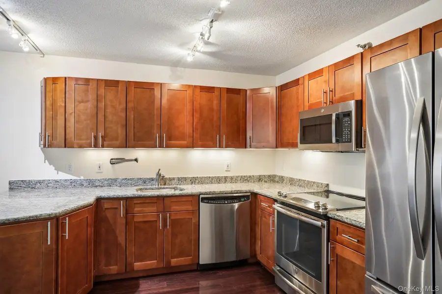 302 Church Street #2J, White Plains, NY 10603 - #3
