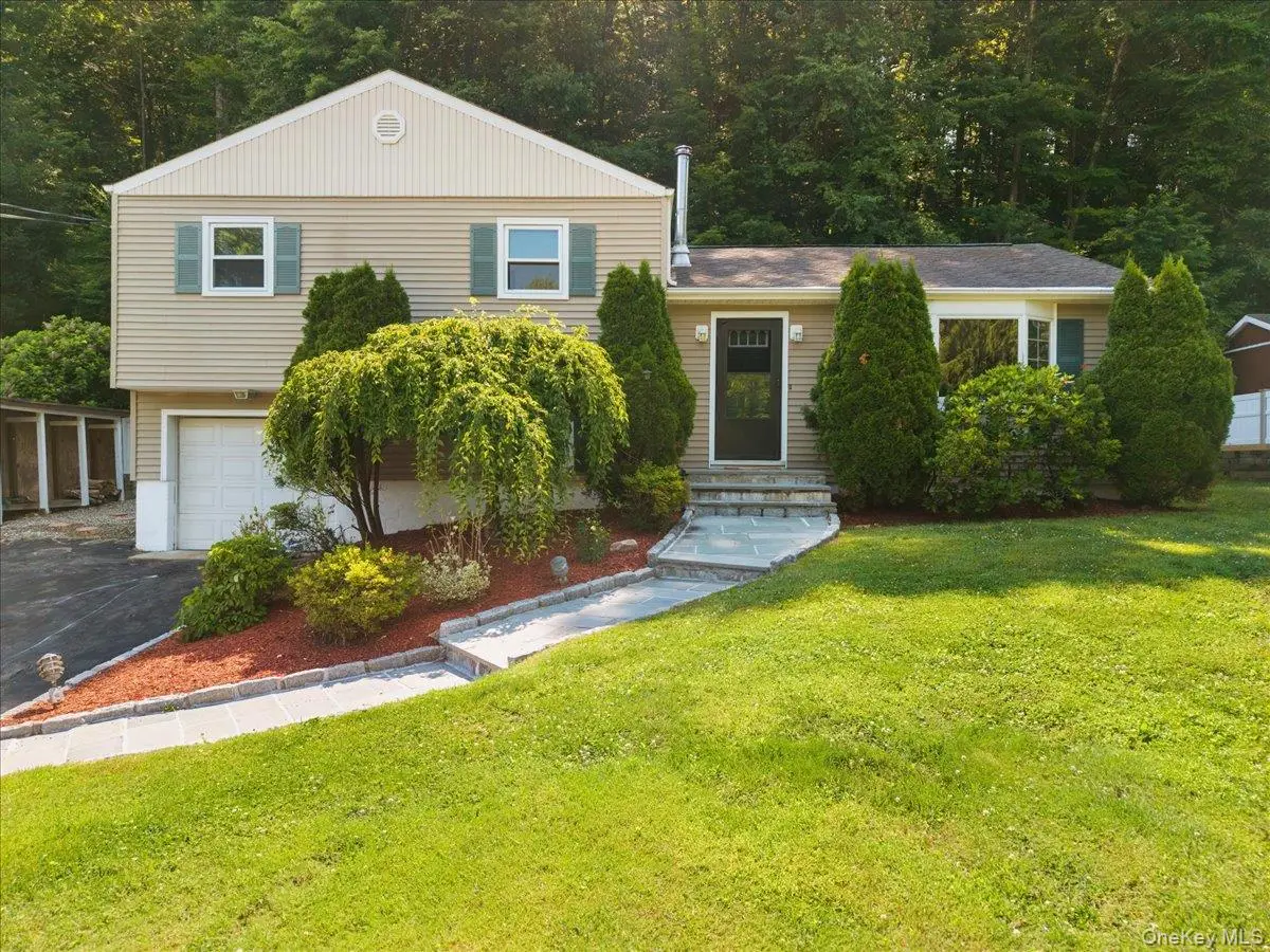 22 Knollwood Road, Cortlandt Manor, NY 10567 - #1