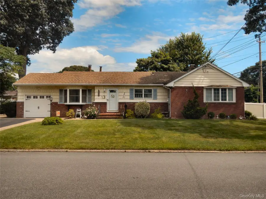 1005 Thompson Drive, Bay Shore, NY 11706 - #2