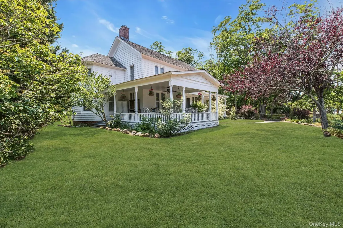 430 Montauk Highway, East Moriches, NY 11940 - #1