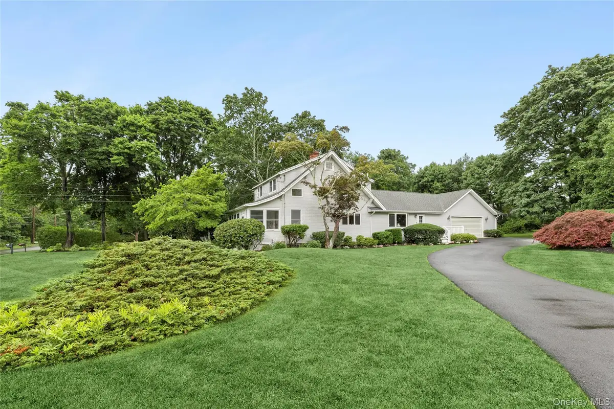 2725 Skunk Lane, Cutchogue, NY 11935 - #1