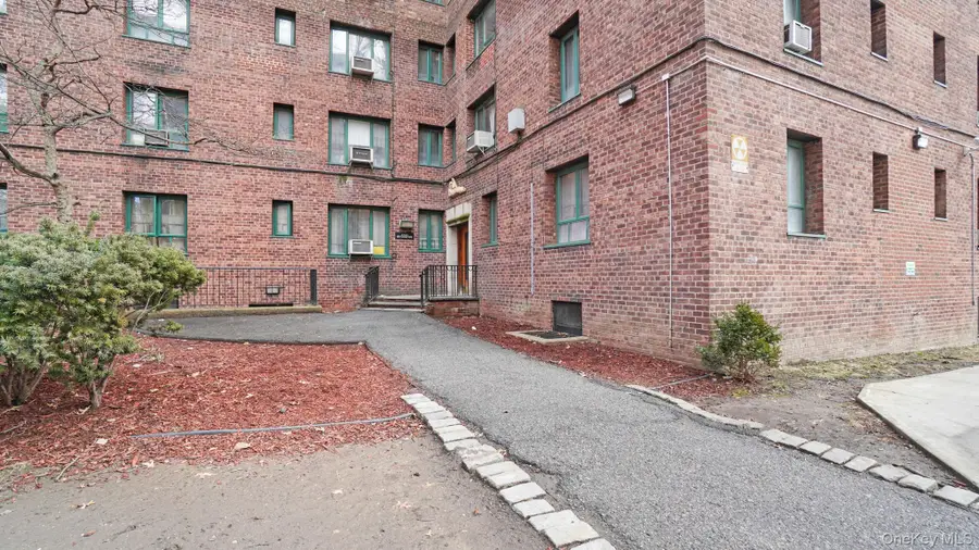 2049 Mcgraw Avenue #2C, Bronx, NY 10462 - #2