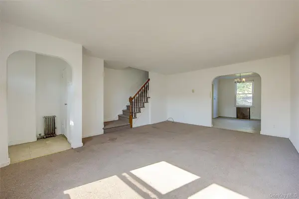 53-21 194th Street, Flushing, NY 11365