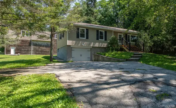 676-678 Oak Summit Road, Millbrook, NY 12545