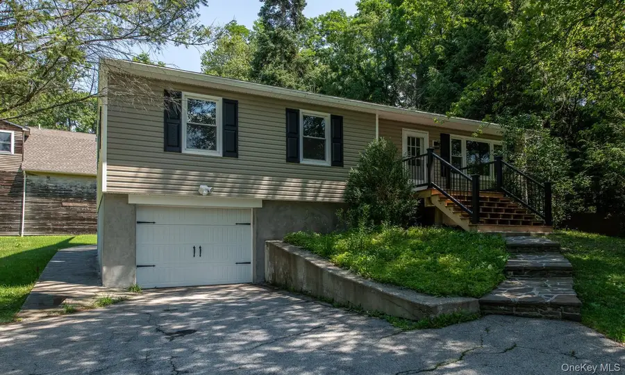 676-678 Oak Summit Road, Millbrook, NY 12545 - #2