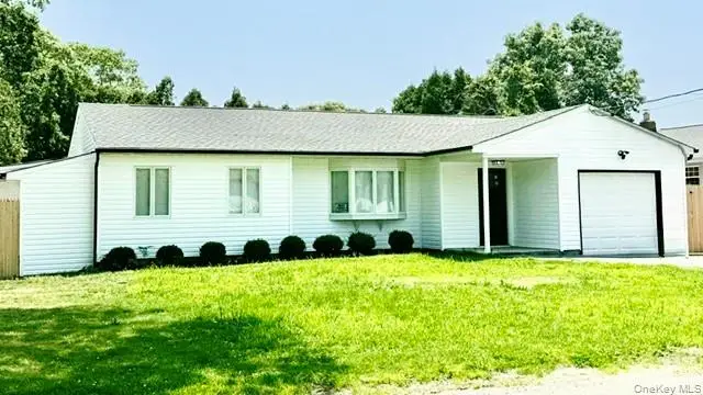 16 Adobe Drive, Shirley, NY 11967 - #1