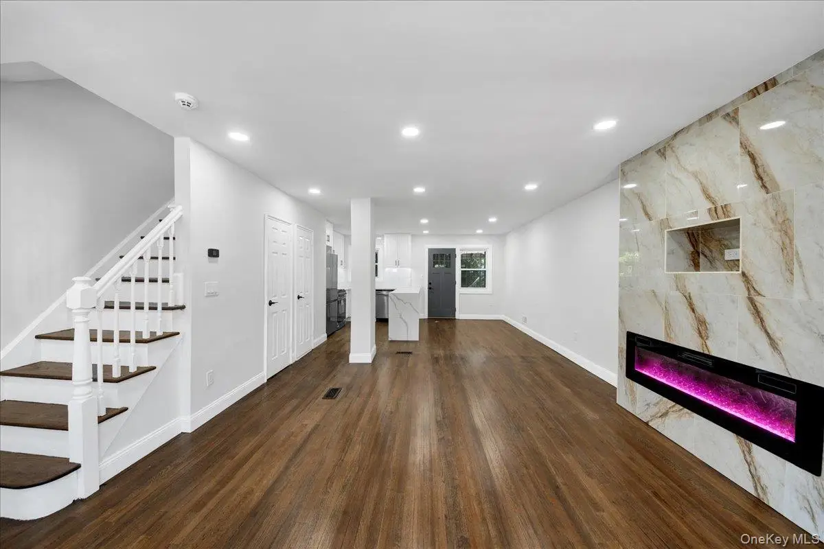 1052 E 227th Street, Bronx, NY 10466 - #1