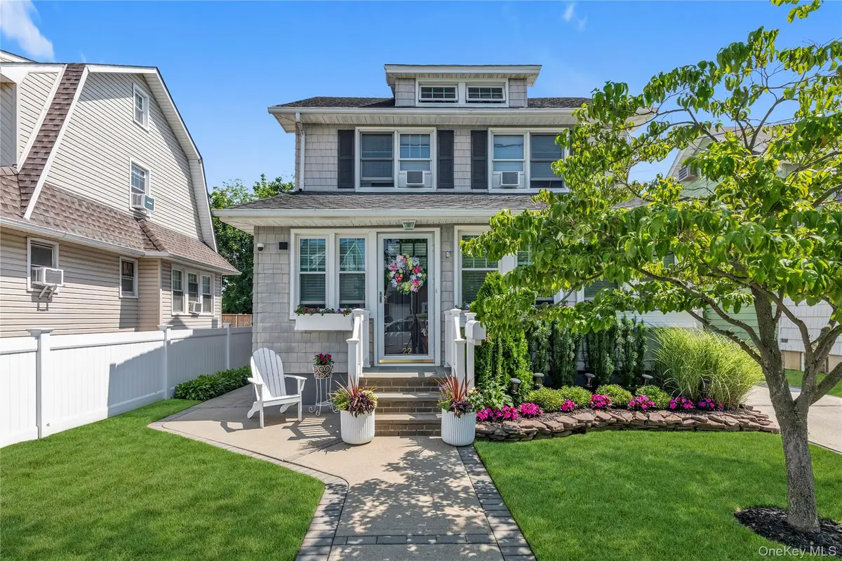 22 Spencer Avenue, Lynbrook, NY 11563 - #1
