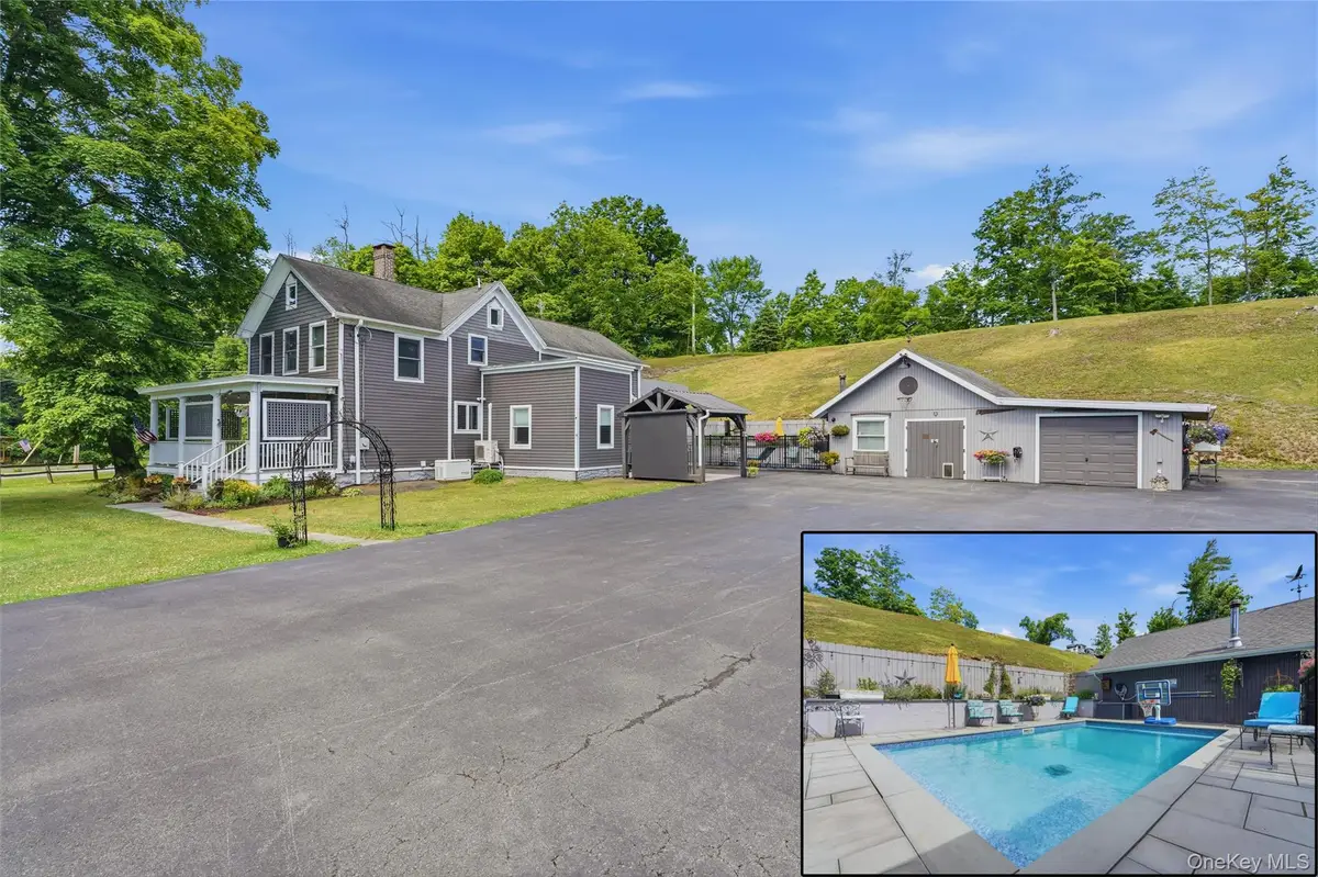 28 Railroad Avenue, Saugerties, NY 12477 - #1
