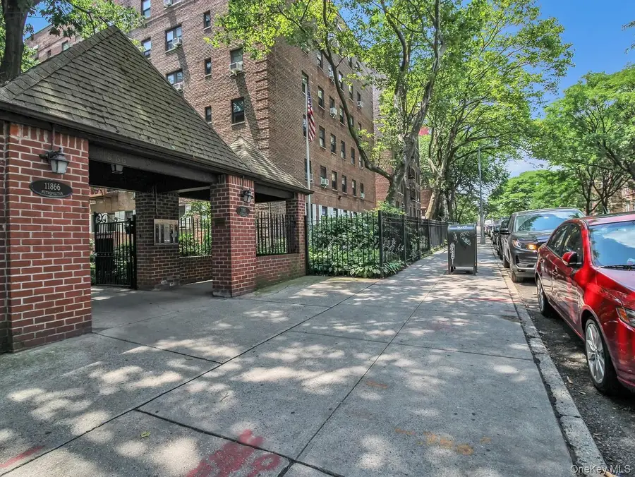 118-60 Metropolitan Avenue #1A, Kew Gardens, NY 11415 - #2