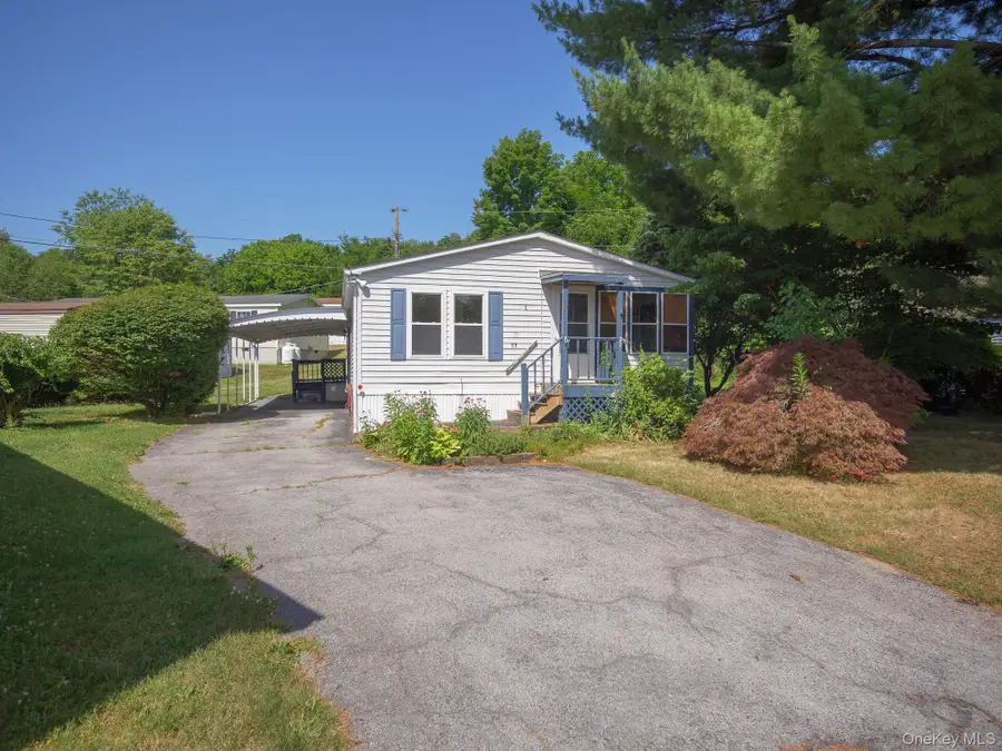 17 Partridge Lane, Pleasant Valley, NY 12569 - #2