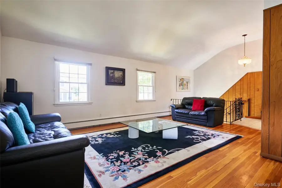 33 N Tyson Avenue, Floral Park, NY 11001 - #2