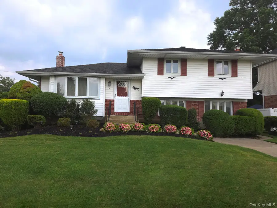 51 Eileen Avenue, Plainview, NY 11803 - #2