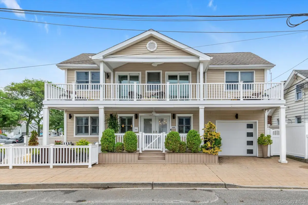 625 W Walnut Street, Long Beach, NY 11561 - #1