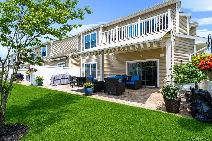 32 Avery Way, Blue Point, NY 11772 - #3