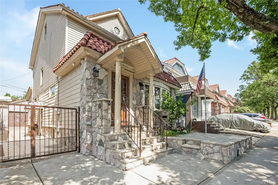 7815 Woodhaven Boulevard, Ridgewood, NY 11385 - #2