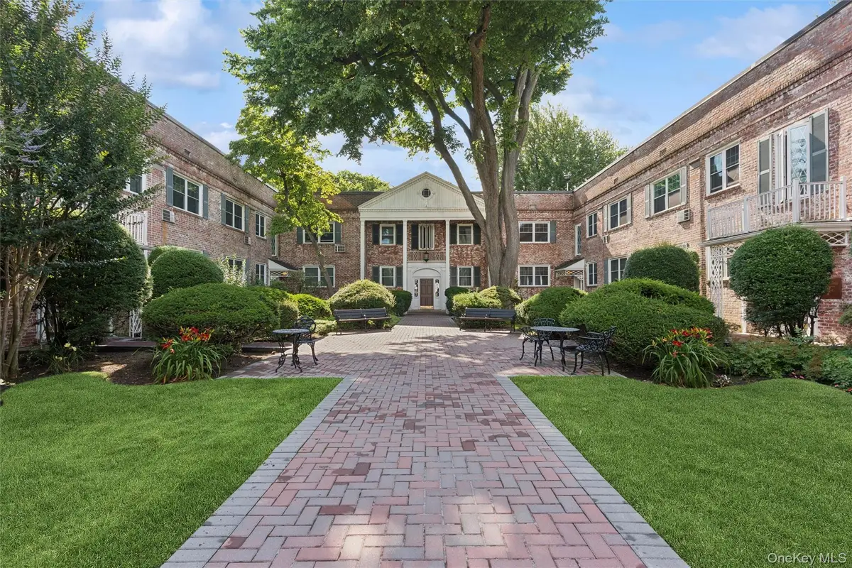 43 N Forest Avenue #A3, Rockville Centre, NY 11570 - #1