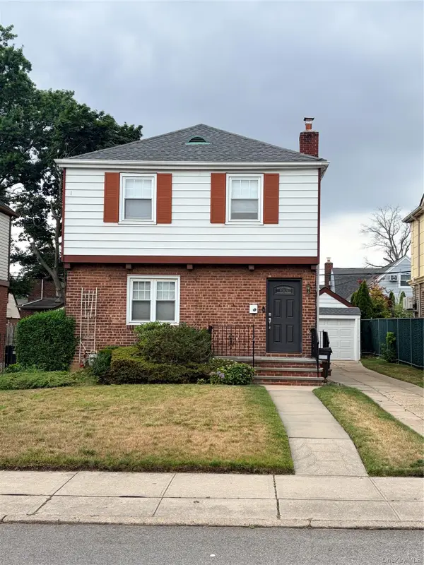 7548 183rd Street, Fresh Meadows, NY 11366