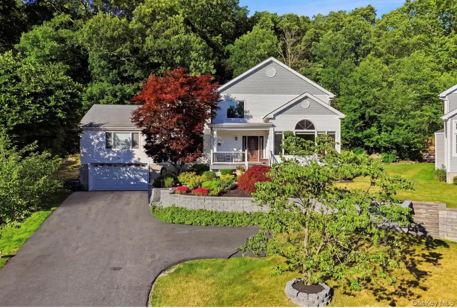 17 Nottingham Way, Mahopac, NY 10541 - #2