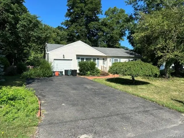 94 Arlington Road, Ronkonkoma, NY 11779 - #1