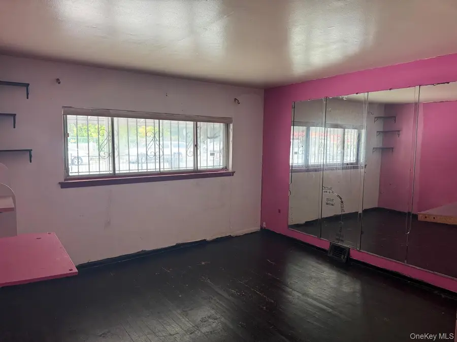 3234 Wickham Avenue, Bronx, NY 10469 - #3