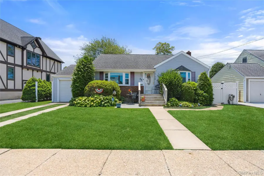 36 Liszt Street, Hicksville, NY 11801 - #2