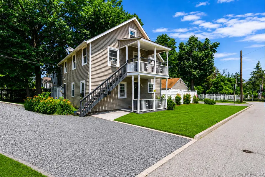 22 Locust Avenue, Glen Head, NY 11545 - #2
