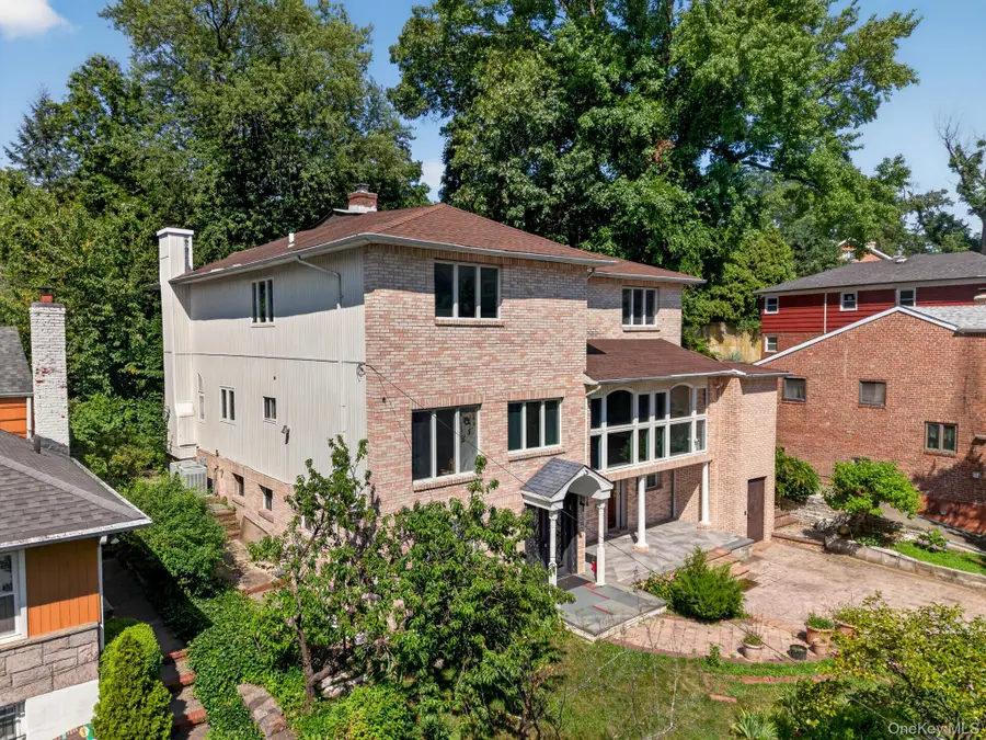 71-57 Douglaston Parkway, Little Neck, NY 11362 - #2