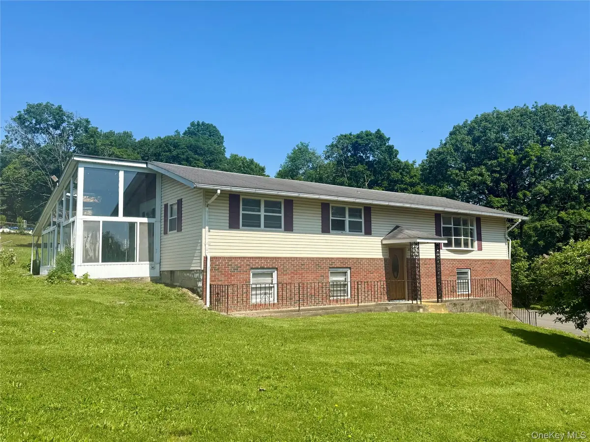 231 Highland Avenue, Marlboro, NY 12542 - #1