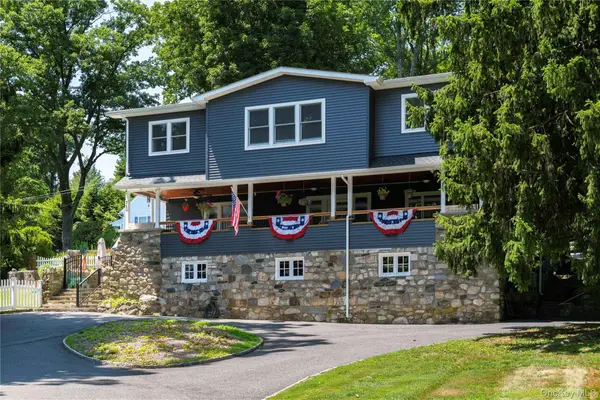 71 W Lake Boulevard, Mahopac, NY 10541