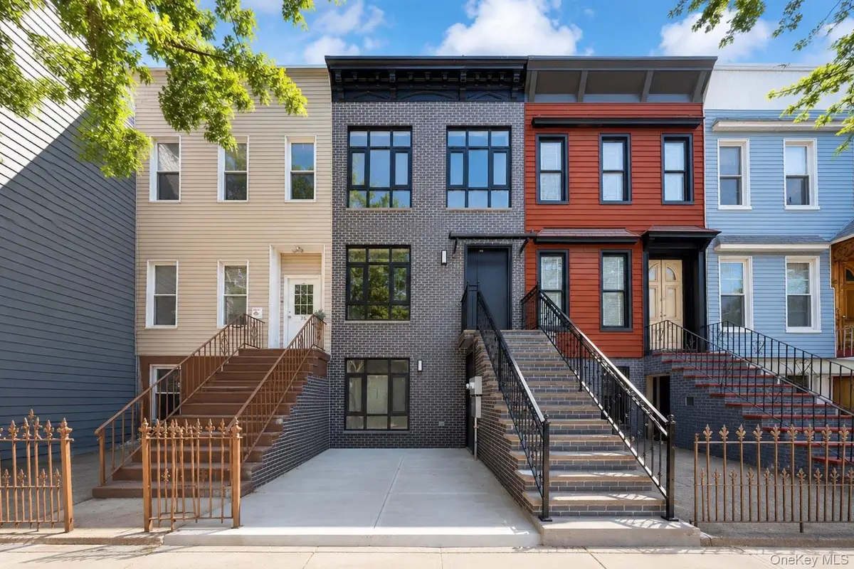 25 Goodwin Place, Brooklyn, NY 11221 - #1