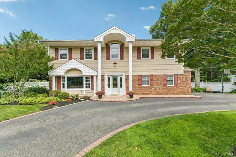 14 Thrush Court, East Northport, NY 11731 - #2