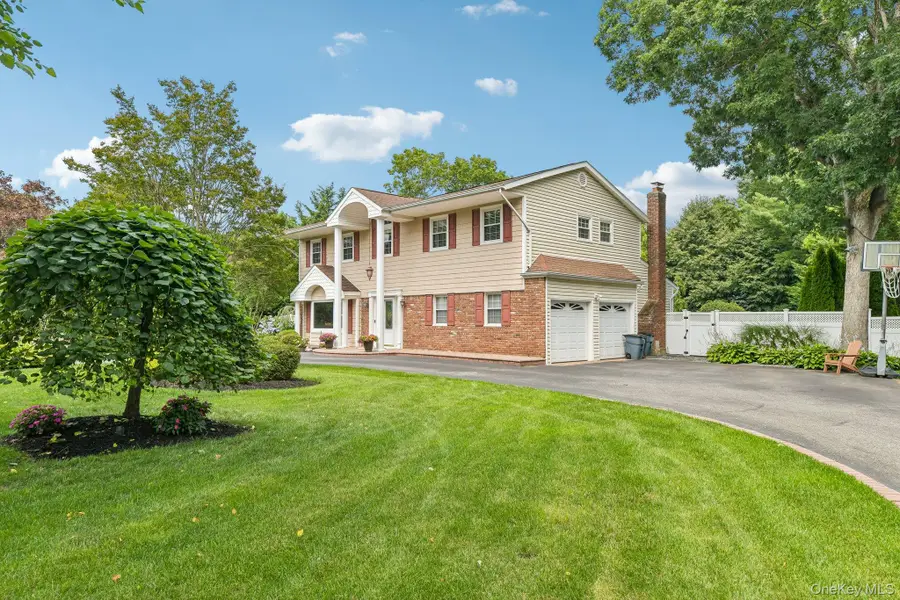 14 Thrush Court, East Northport, NY 11731 - #3