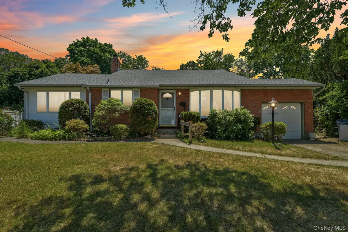 24 Oakley Drive, Huntington Station, NY 11746 - #1