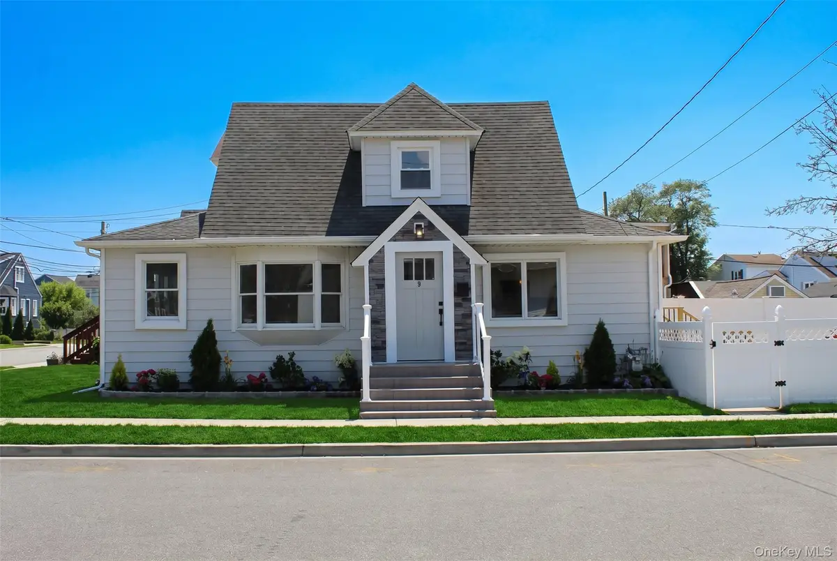 9 Franklin Street, East Rockaway, NY 11518 - #1