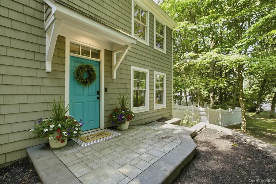 18 W Meadow Road, Setauket, NY 11733 - #3